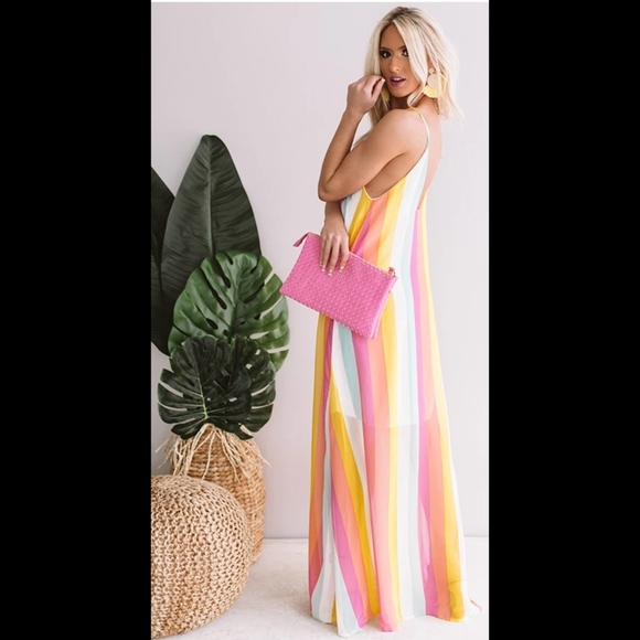 💕❌️SOLD❌️NWT Beautiful Flowy Rainbow Maxi Dress - Size L💕 - Picture 4 of 12